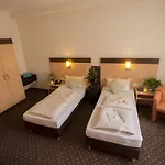 Отель Am Freischuetz Хюрт