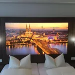 Am Freischuetz Отель Хюрт