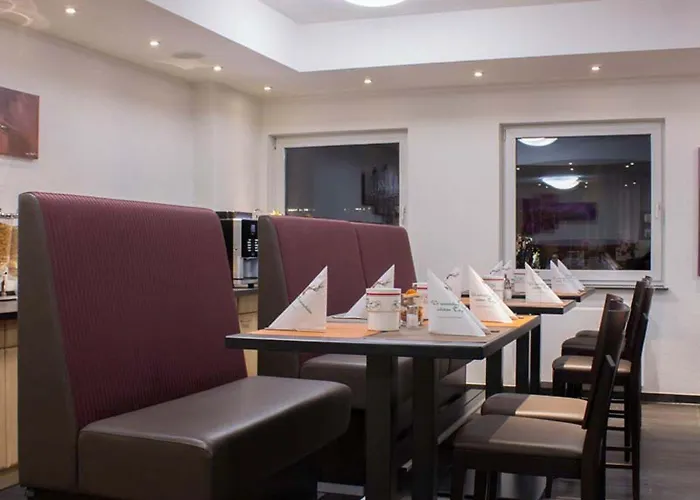 Hotel Am Freischuetz 3*